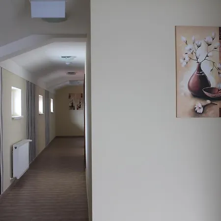 Potkerek Motel 2*